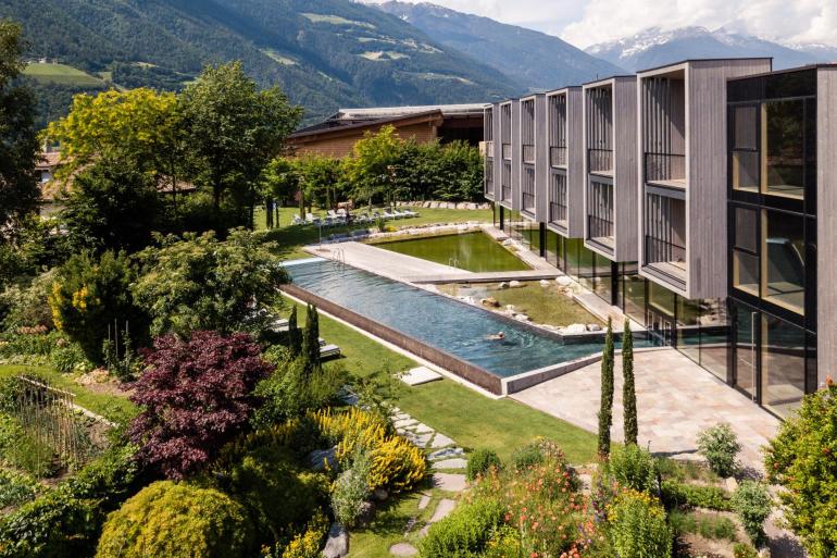 Hotel Sand im Sommer