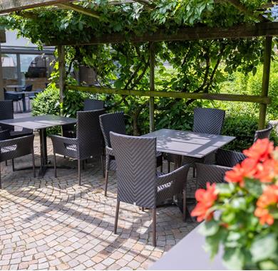 Laube Gartenterrasse