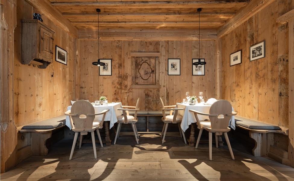 Tables in the Stube room