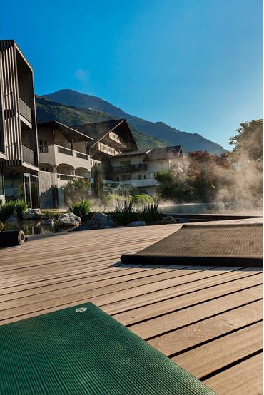 Yoga Hotel Sand