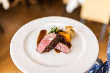 Entrée with meat