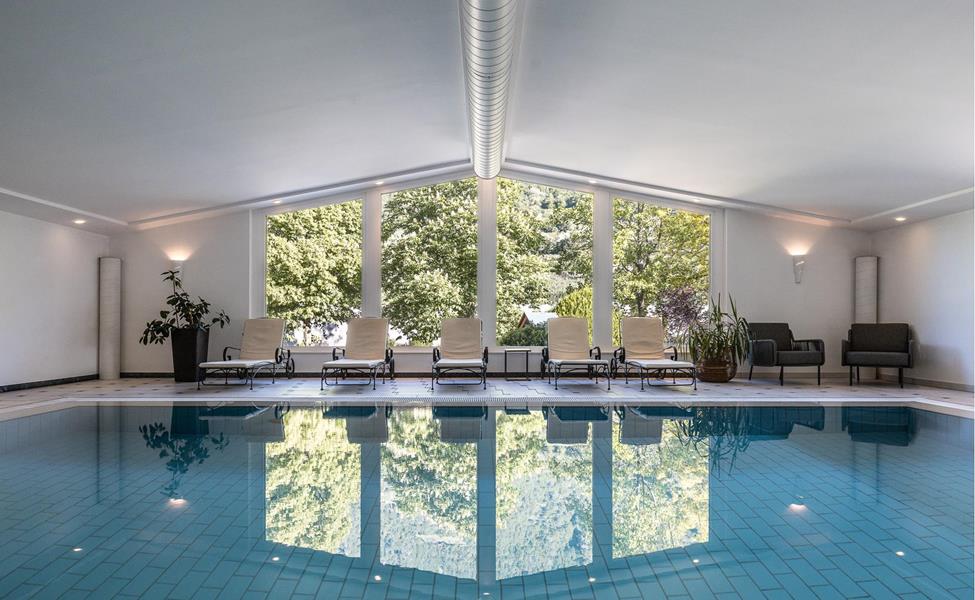 Piscina coperta all'hotel Sand