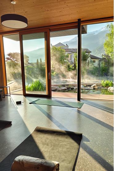 Yoga Hotel Sand
