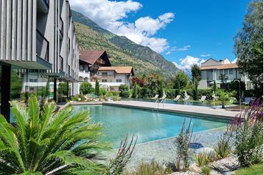 poolanlage-sommer-2025