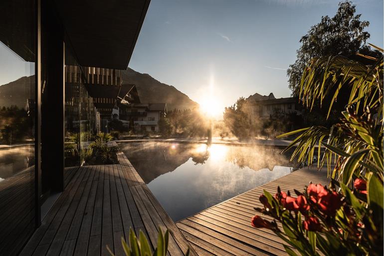 Sonnenaufgang Solebecken