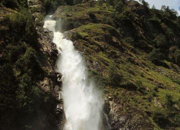 WATERFALL PARCINES